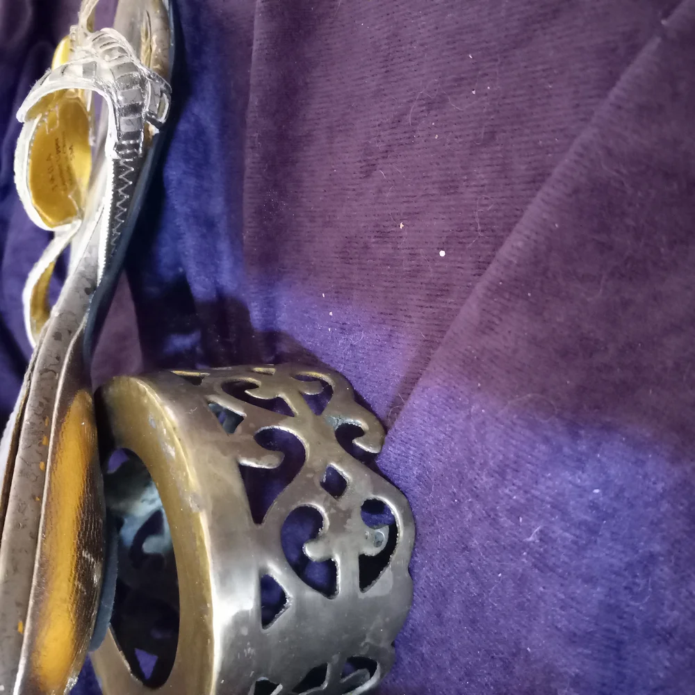 Elegant Women's Sandals with Gemstone Accents - Picture 6 of 6
